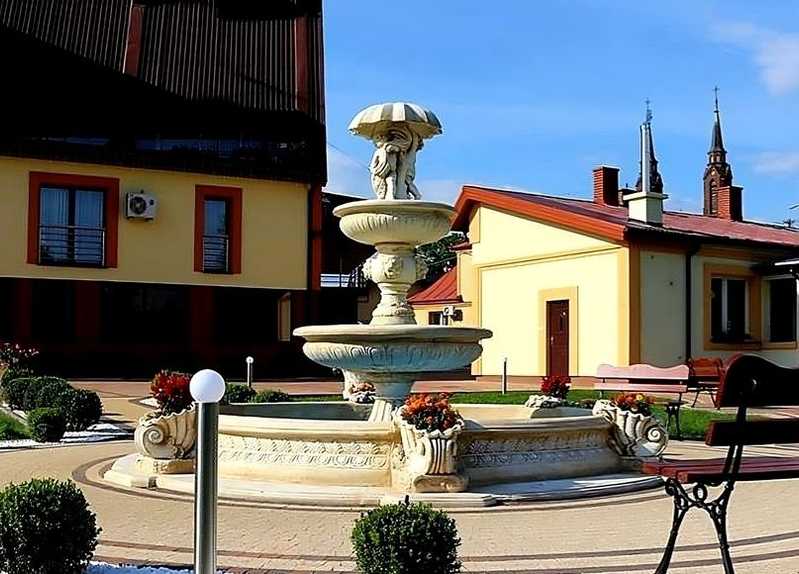 Fontanna Gemelli z Oczkiem Marino Dużym