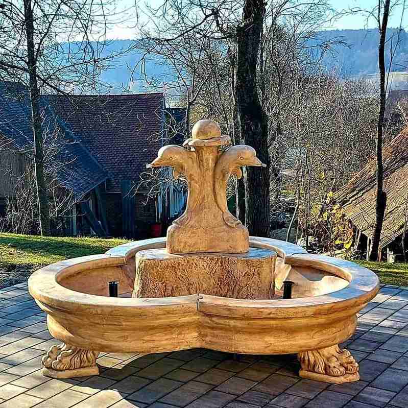 Fontanna Pesca z Delfinami