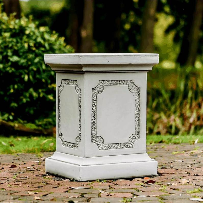 Postument klasyczny duży