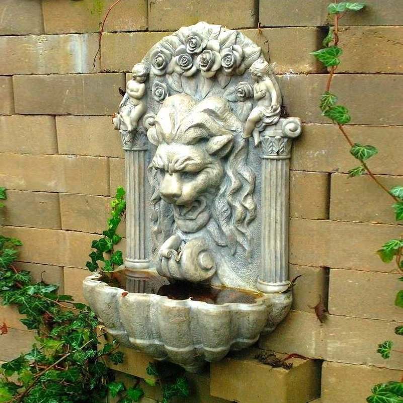 Zlew Przyścienny / Studzienka z Lwem