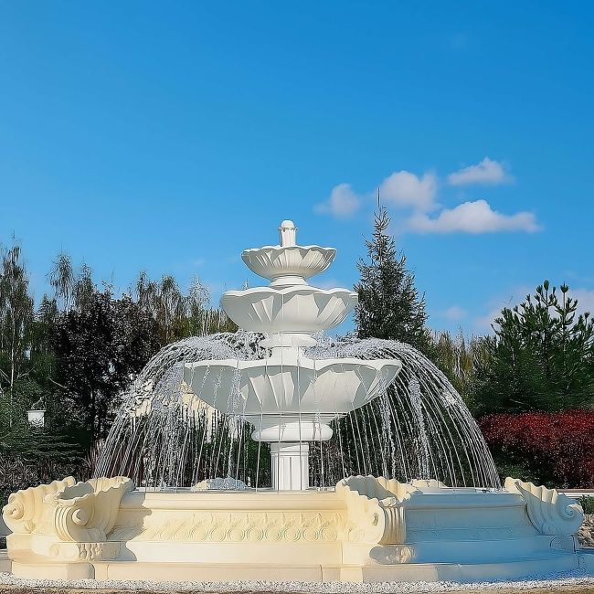 Fontanny Betonowe do Dużych Ogrodów - TOP13