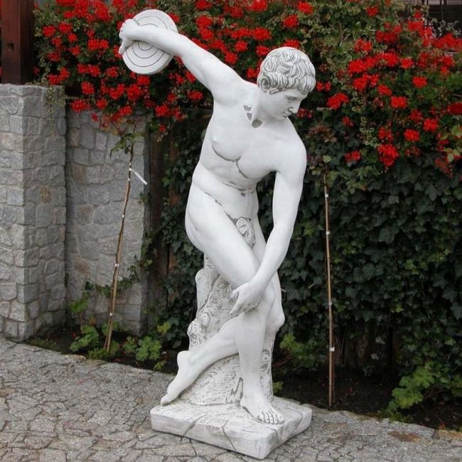 Piękne Duże Figury i Rzeźby Ogrodowe z betonu - TOP10 wyjątkowych propozycji